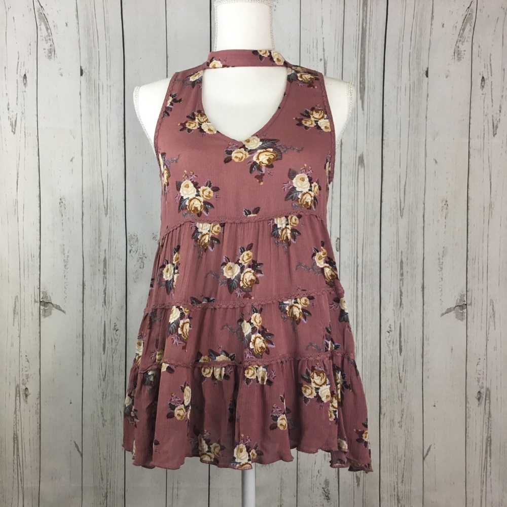 American Eagle Women’s top sizes XS